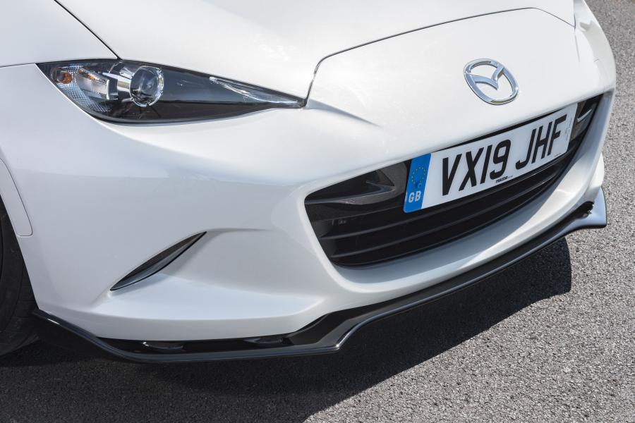 Детали экстерьера Mazda MX-5 Design Pack (ND) 2019 года  (UK) (фото 11 из 40)